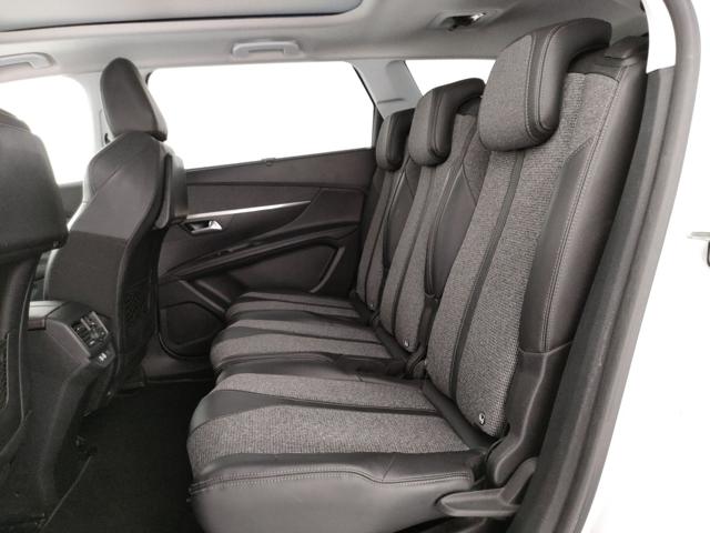PEUGEOT 5008 usata, con Interni in pelle
