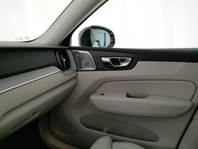VOLVO XC60 usata, con Fari LED