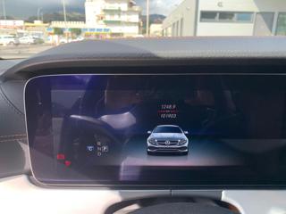 MERCEDES-BENZ E 220 usata, con Specchietti laterali elettrici