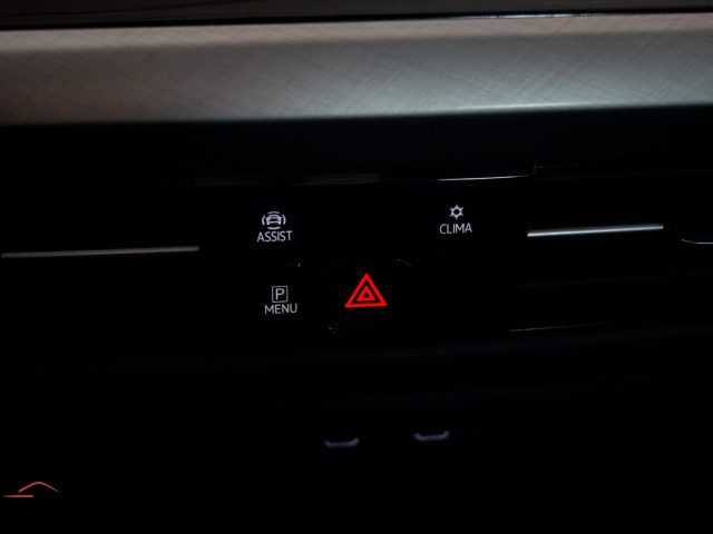 VOLKSWAGEN Golf usata, con Telecamera per parcheggio assistito