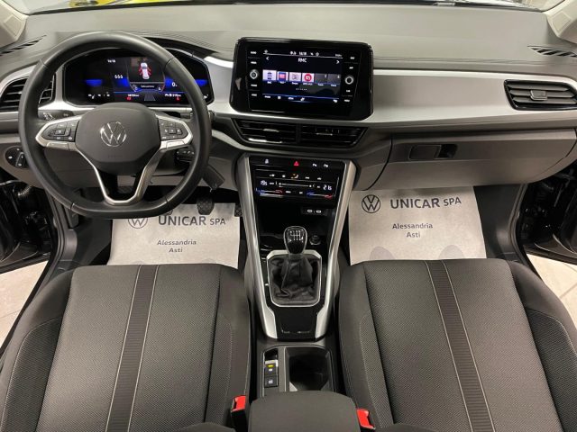 VOLKSWAGEN T-Roc usata, con USB