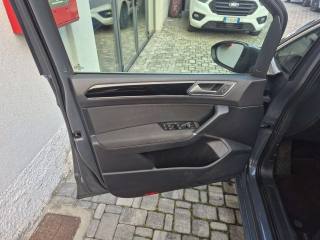 VOLKSWAGEN Touran usata, con Controllo trazione