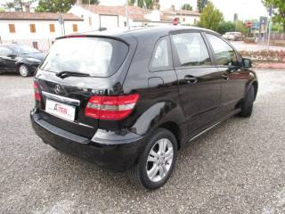 MERCEDES-BENZ B 180 usata 68