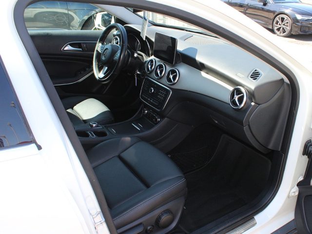 MERCEDES-BENZ GLA 200 usata, con ESP