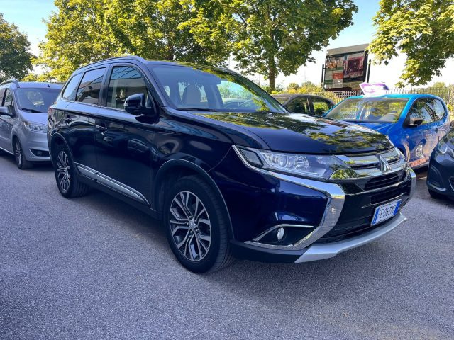 MITSUBISHI Outlander usata, con Airbag