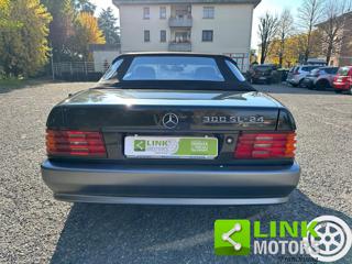 MERCEDES-BENZ SL 300 usata 1