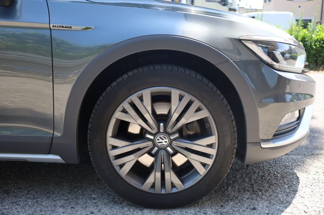 VOLKSWAGEN Passat Alltrack usata 150
