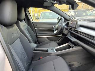 JEEP Avenger usata, con Leve al volante