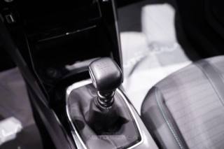 PEUGEOT 2008 usata, con Volante in pelle