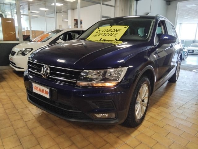 VOLKSWAGEN Tiguan usata, con Airbag laterali