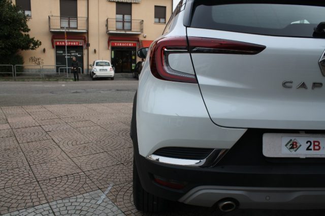 RENAULT Captur usata, con Autoradio digitale