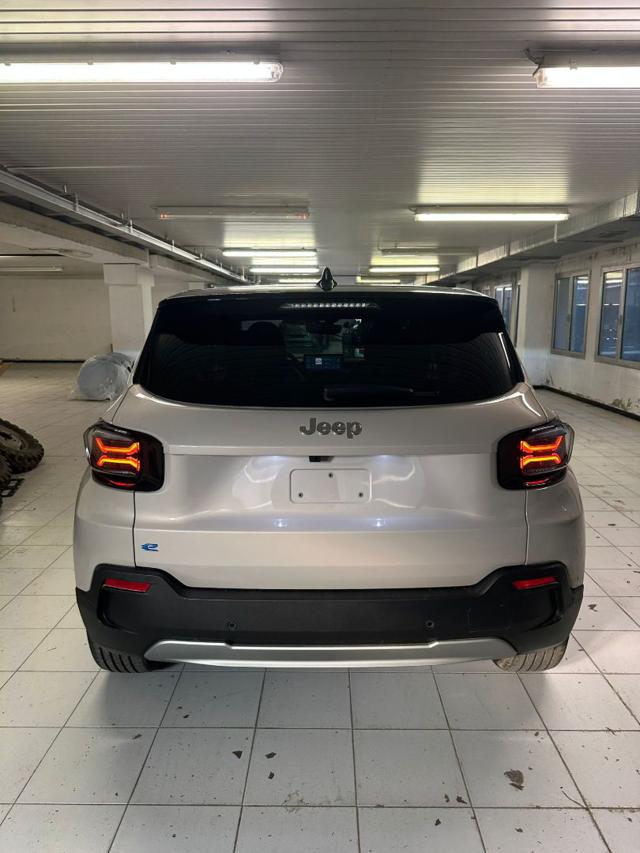 JEEP Avenger usata, con Volante in pelle