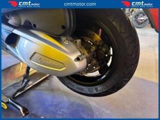 VESPA GTS 300 usata 14