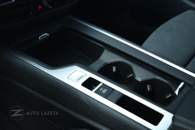 VOLKSWAGEN Passat usata, con Telecamera per parcheggio assistito
