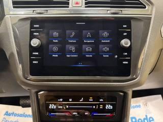 VOLKSWAGEN Tiguan usata, con USB
