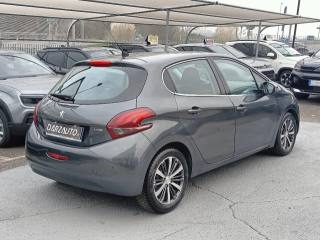 PEUGEOT 208 usata, con Alzacristalli elettrici