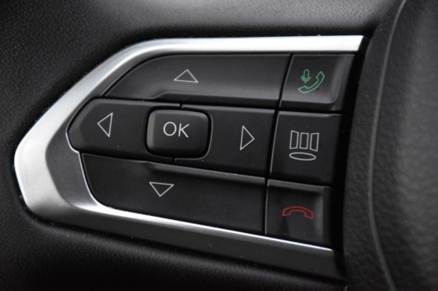 JEEP Compass usata, con Volante in pelle