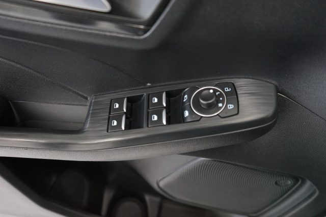 FORD Kuga usata, con Autoradio digitale