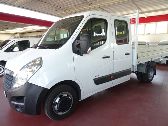 OPEL Movano usata, con Airbag