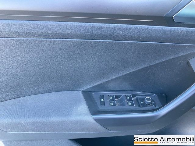 VOLKSWAGEN T-Roc usata, con Fendinebbia