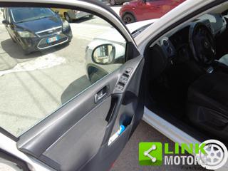 VOLKSWAGEN Tiguan usata, con Autoradio