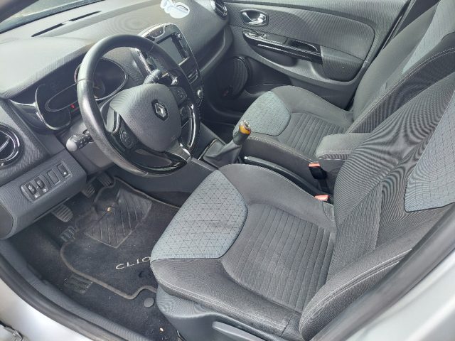 RENAULT Clio usata, con Alzacristalli elettrici