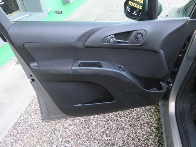 OPEL Meriva usata, con ESP