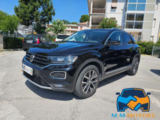VOLKSWAGEN T-Roc usata, con Autoradio