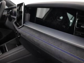 VOLKSWAGEN Tayron usata, con MP3