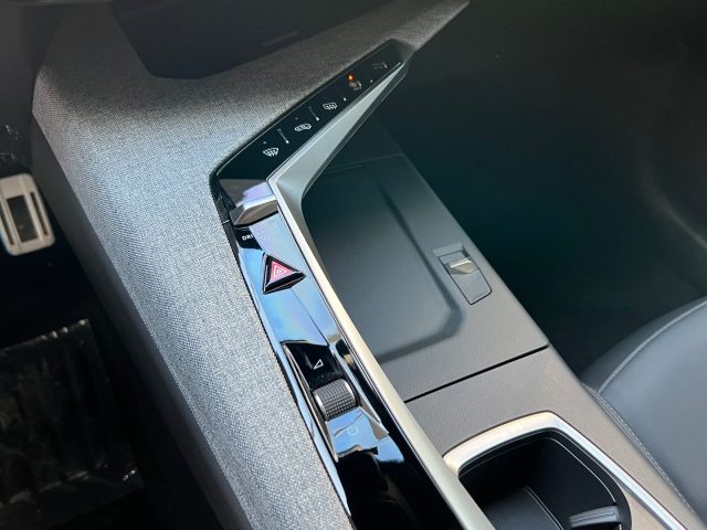 PEUGEOT 3008 usata, con Touch screen