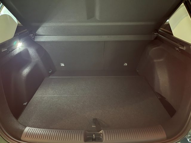 MG ZS usata, con Touch screen