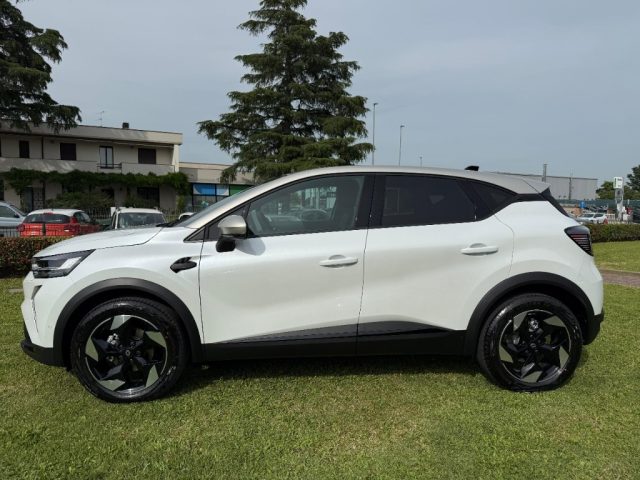 RENAULT Captur usata, con Autoradio