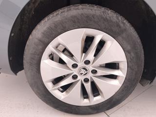 SKODA Octavia usata, con Volante multifunzione