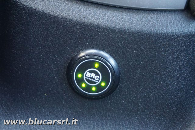 NISSAN Micra usata, con Specchietti laterali elettrici