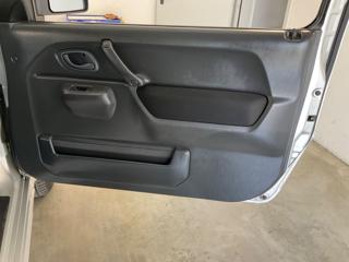 SUZUKI Jimny usata, con Sedile posteriore sdoppiato