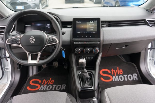 RENAULT Clio usata, con Alzacristalli elettrici
