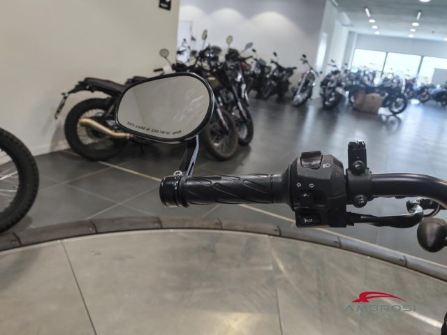 MOTO GUZZI V7 usata 8