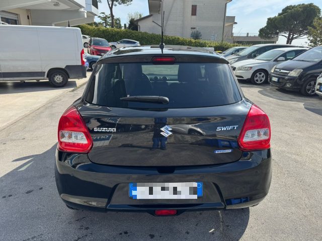 SUZUKI Swift usata, con Autoradio