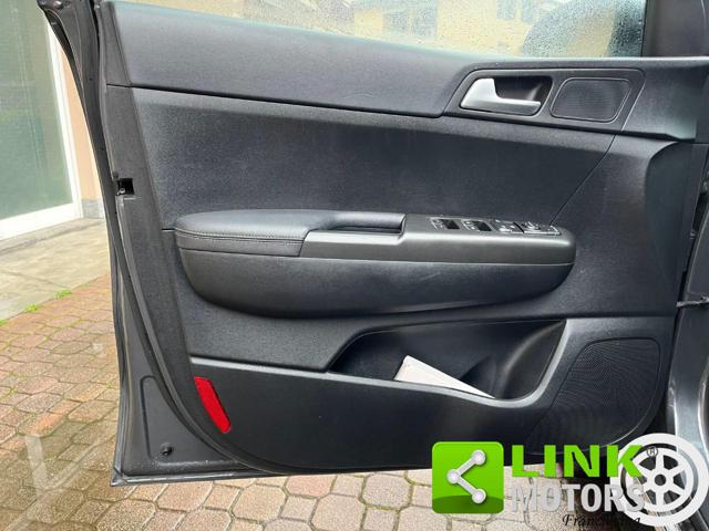 KIA Sportage usata, con Autoradio digitale