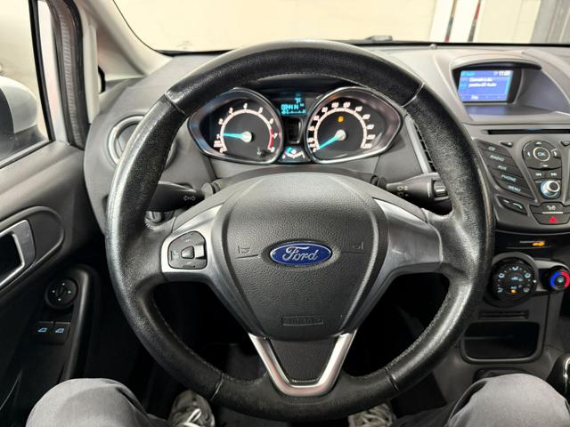 FORD Fiesta usata, con ESP