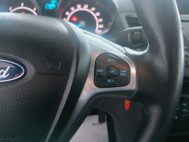 FORD Fiesta usata, con Lettore CD