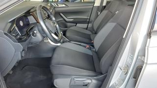 VOLKSWAGEN Taigo usata, con Autoradio