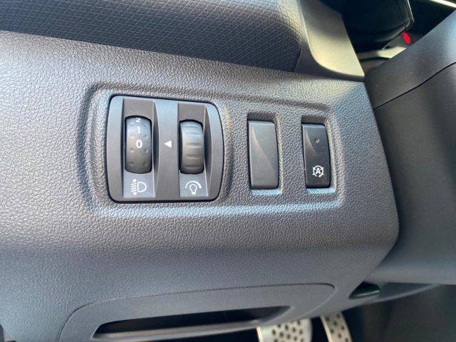 RENAULT Clio usata, con Controllo trazione