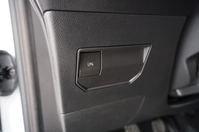 DACIA Duster usata, con Luci diurne LED