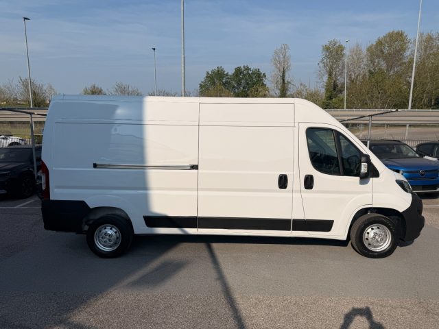 PEUGEOT Boxer usata, con Autoradio