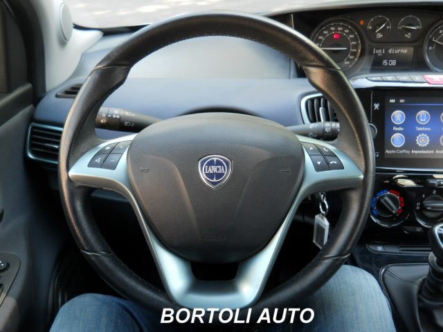 LANCIA Ypsilon usata, con Fendinebbia