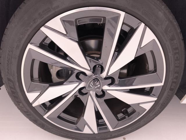 PEUGEOT 308 usata, con Luci diurne LED