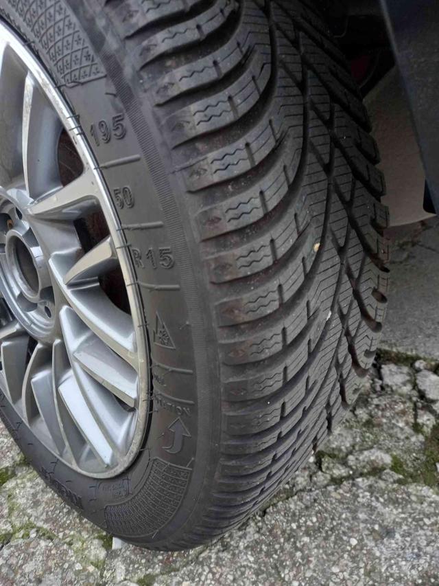 LANCIA Ypsilon usata 24