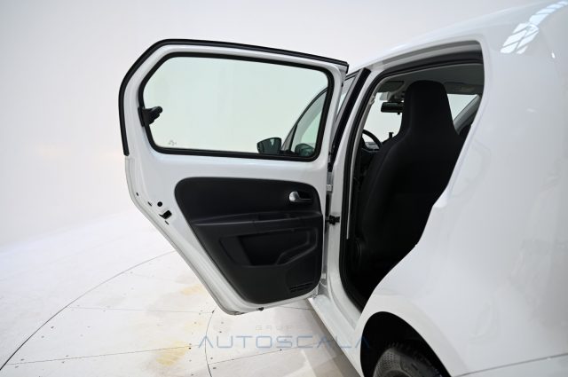 VOLKSWAGEN up! usata, con Servosterzo