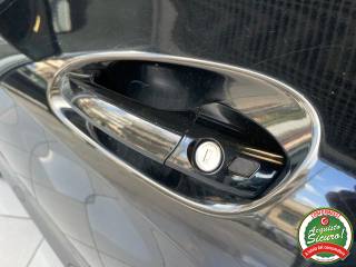 MERCEDES-BENZ A 200 usata, con Specchietti laterali elettrici